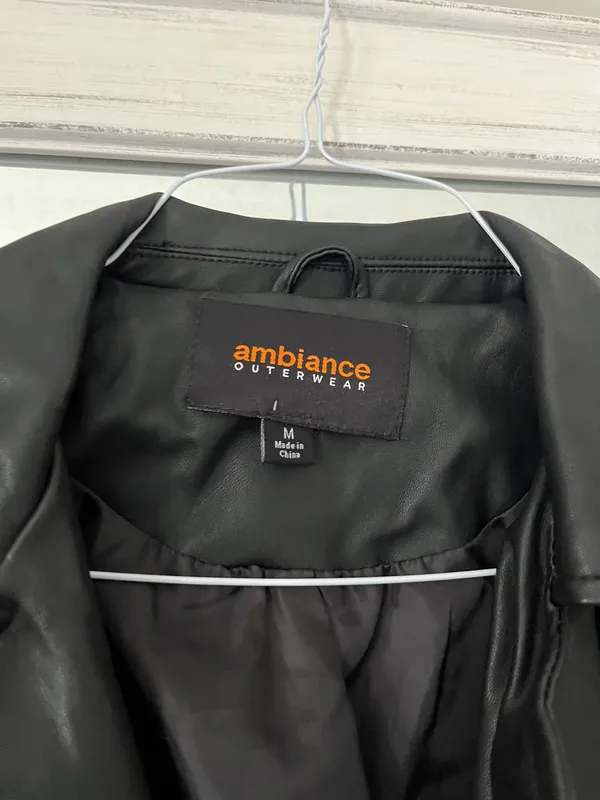 Crop Leather Jacket Size M - Image 5