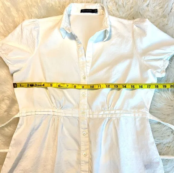 The Limited Short Sleeve White Blouse Top Women’s Size Medium Ties in Back - Image 7