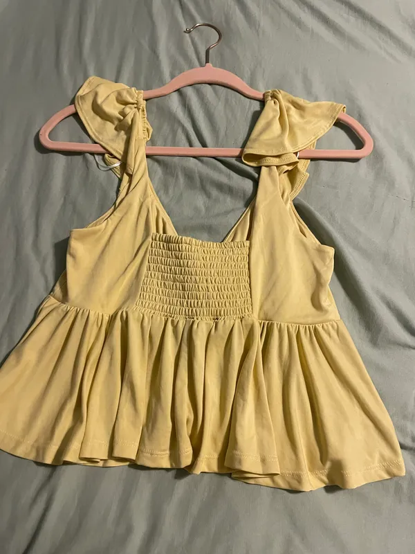 The Copper Closet Yellow Crop Top - Image 3