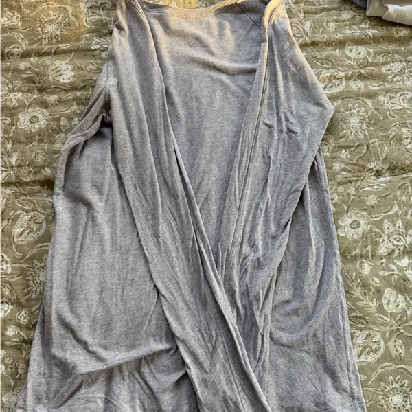 lululemon athletica Light Gray Long Sleeve Top - Image 2