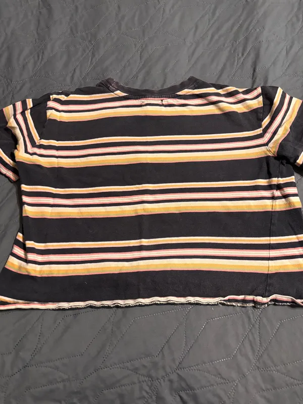 Billabong Cropped T-Shirt - Image 2