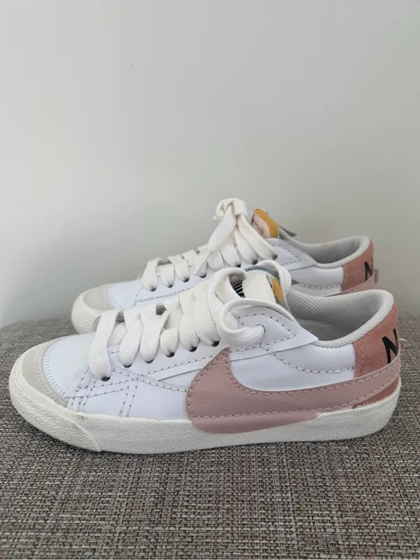 Nike Women's Blazer Low '77 Jumbo "White Pink Oxford" - Image 4