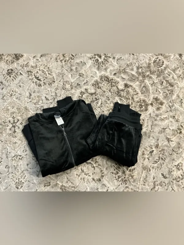 Felina Black Velour Lounge Zip Hoodie Set🖤 NEW - Image 2