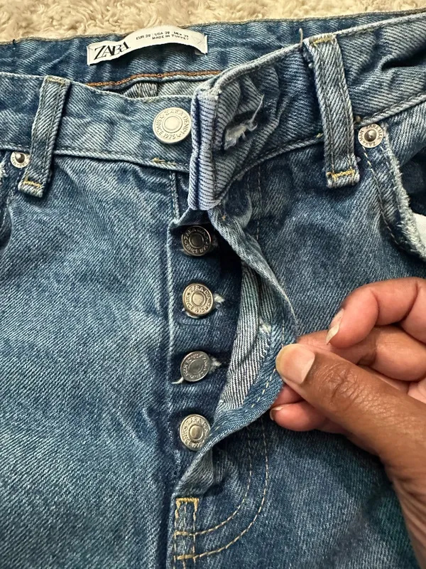 Zara distressed medium wash button-up straight leg denim jeans Size 30 - Image 5