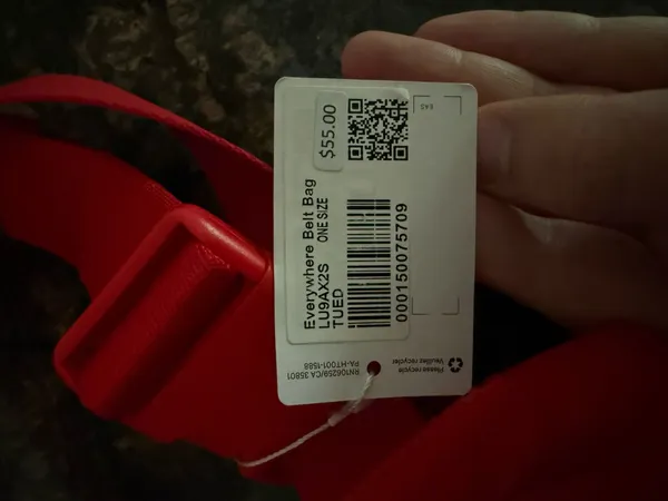 University of Arizona Lululemon belt bag - Image 3