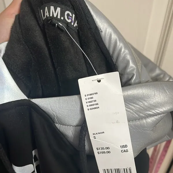 💙💖 NWT I.AM.GIA Sabrina Black Fleece Reflective Hoodie - Image 8