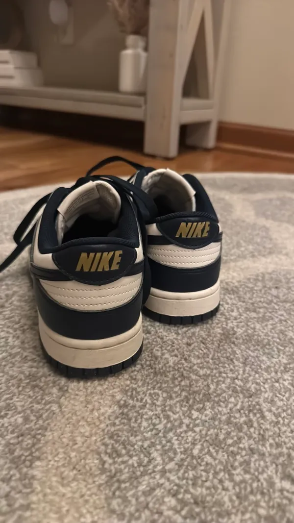 Navy Nike Dunks - Image 2