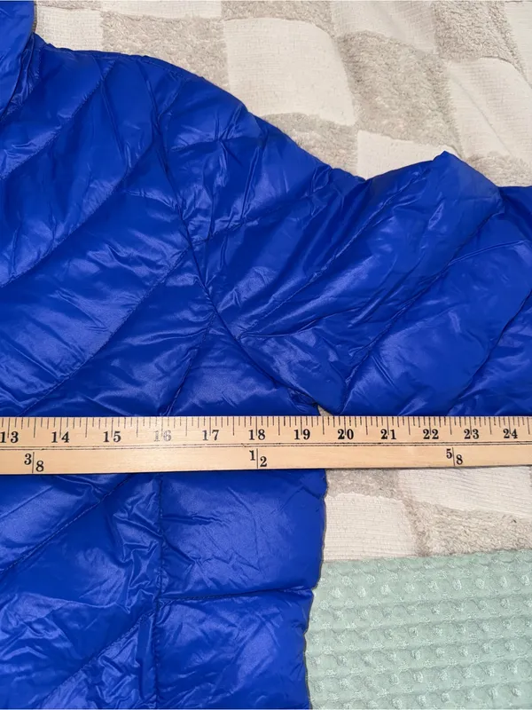 Calvin Klein Packable Lightweight Premuim Down Puffer Jacket size M - Image 3