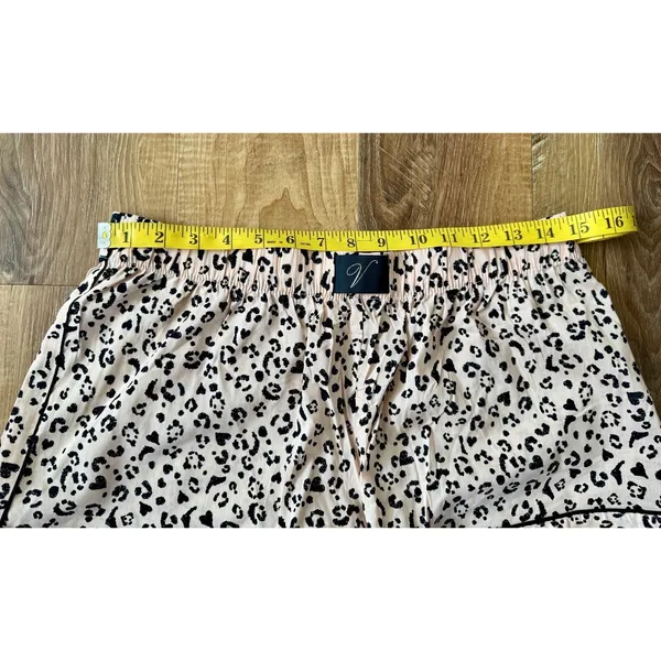 Victoria's Secret Peach Brown Cheetah Sleep Shorts Women Loungewear Medium - Image 4