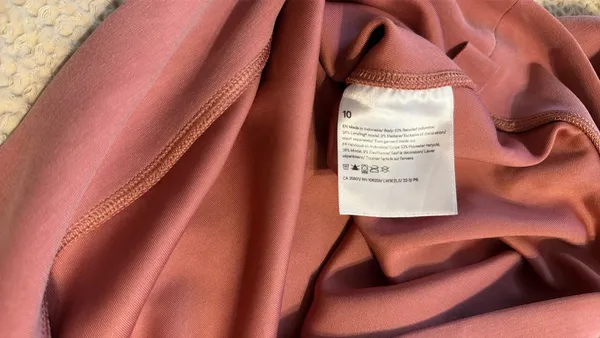 Lululemon Softstreme cropped hoodie - Image 3