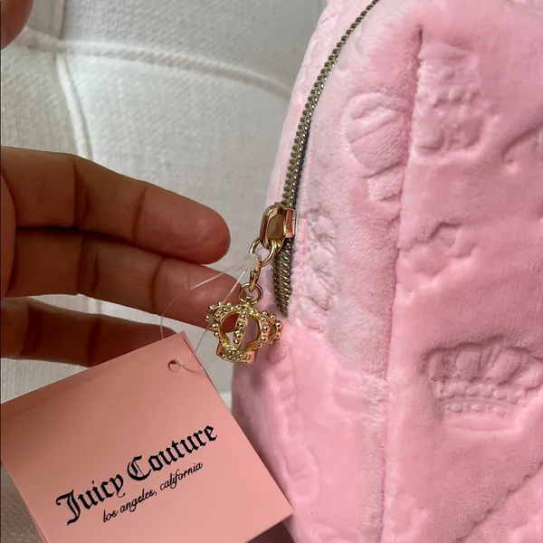NWT Juicy Couture Pink Embossed Cosmetic Case. - Image 2