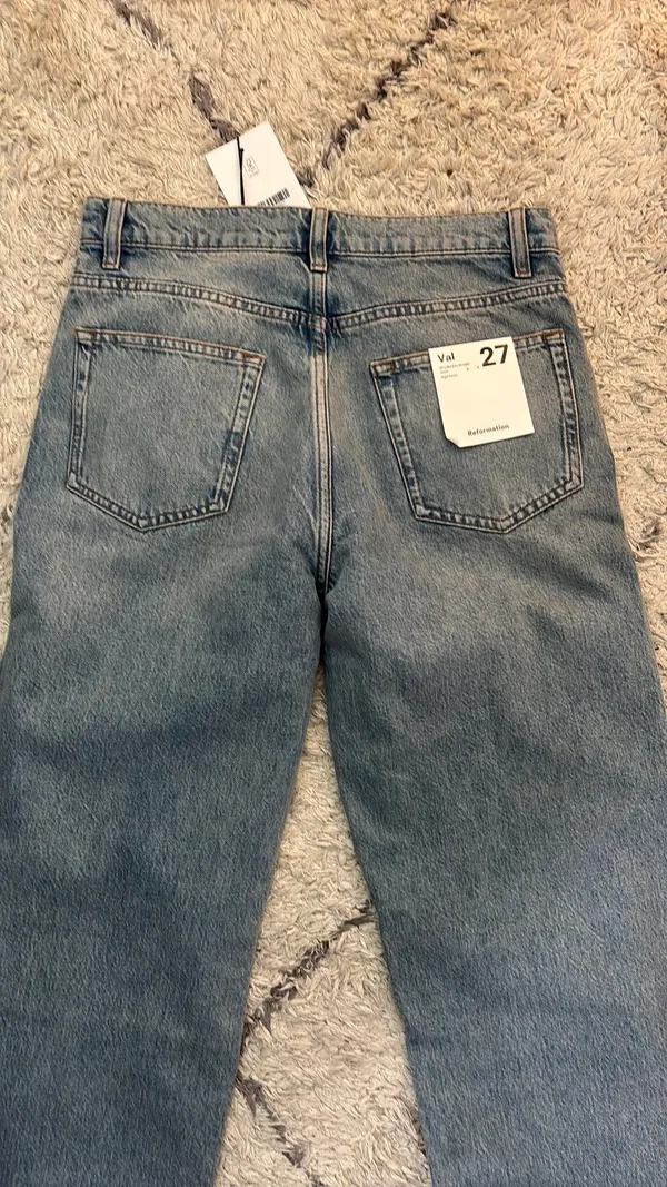 Reformation Val 90s Mid-Rise Straight Jeans - Image 6