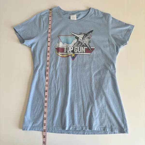 Top Gun Movie Baby Blue Crewneck Short Sleeve T-Shirt Women’s Medium 100% Cotton - Image 5