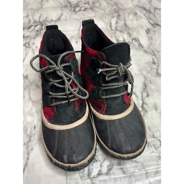 Sorel Out N’ About Plaid Buffalo Check Black Red Ankle duck Boots Lace up 8.5 - Image 2