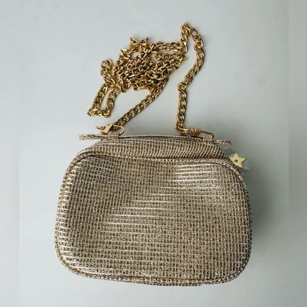 Christian Dior HOLIDAY 2025 GOLD Pouch/Clutch Limited Edition, Boxed and chain - Image 3