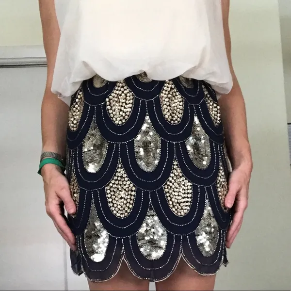 Sleeveless sequined cocktail dress - Image 2