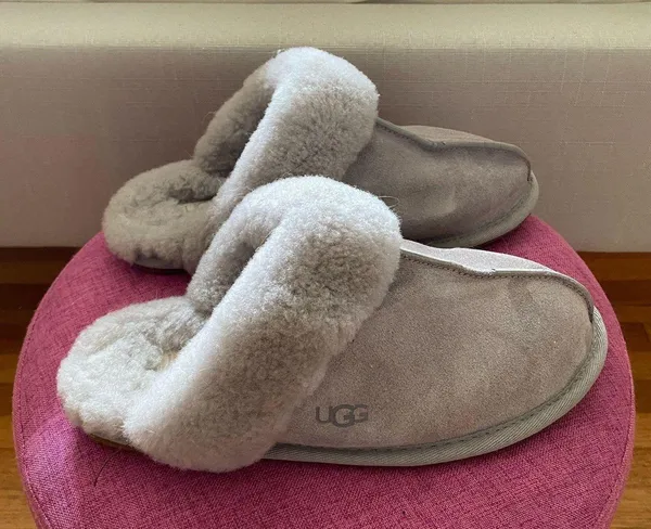 UGG Slippers - Image 2