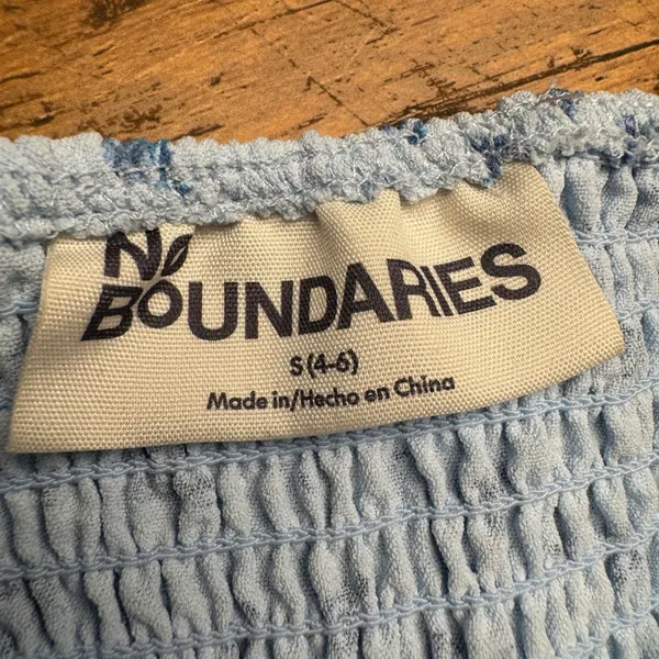 No‎ Boundaries Light Blue Ditsy Floral Puff Sleeve Smocked Mini Dress Small - Image 2