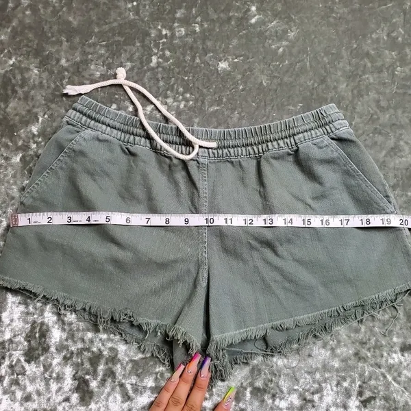 Aerie Drawstring‎ Green Shorts - Image 5