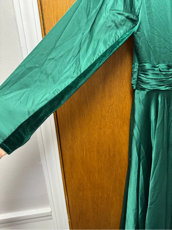 Ieena for Mac Duggal Long Sleeve Satin A-Line Maxi Dress Gown Emerald Green 10 - Image 10
