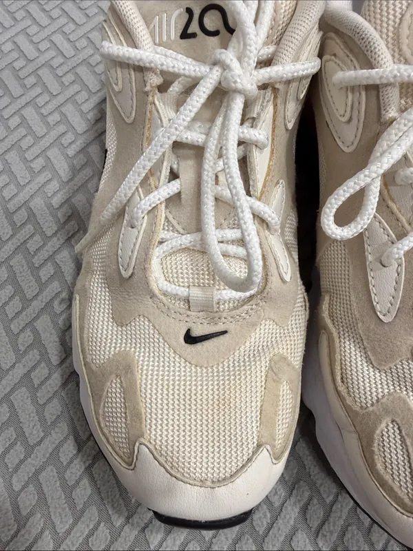 Nike Air Max 200 AT6175-100 Sail Desert Sand Phantom Black Women's Size 6.5 - Image 3