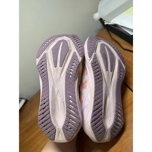 Asics Novablast 5 Women's Size 8 US 1012B765 Coral Reef Pink Running Shoes - Image 7