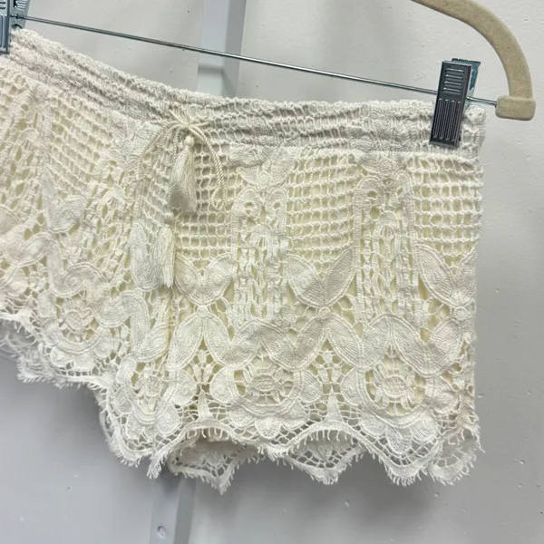 Express Crochet Lace Boho Tassel Shorts XS Off White Cream Coastal Festival - Image 3