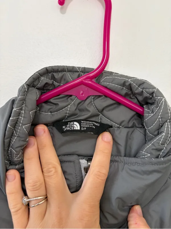 The North Face Catawissa Jacket in Gray- Size Small - Image 5