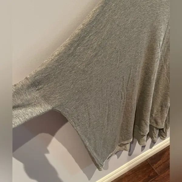 We The Free Heather Gray Oversized Turtleneck Batwing Top - Image 3