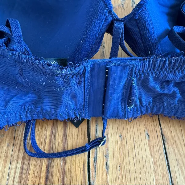 VICTORIAS SECRET Very Sexy Push Up Bra Blue Black Lace 38D‎ - Image 4