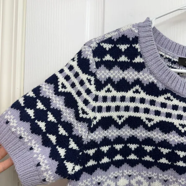 NEW Ann Taylor purple blue acrylic soft knit patterned short sleeve crop sweater - Image 2