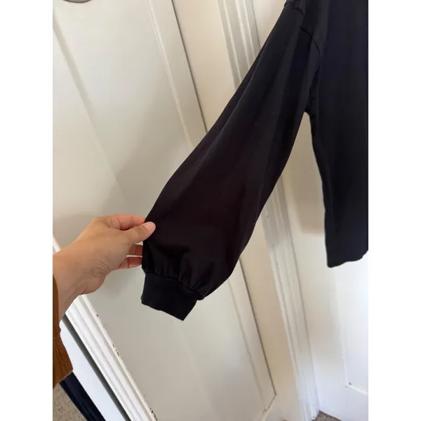Everlane black organic cotton long sleeve tee size large - Image 3