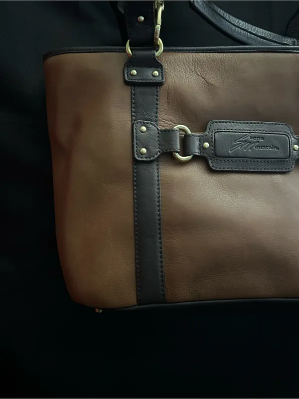Stone Mountain Two-Tone Brown Tote Shoulder Travel Bag - Image 5