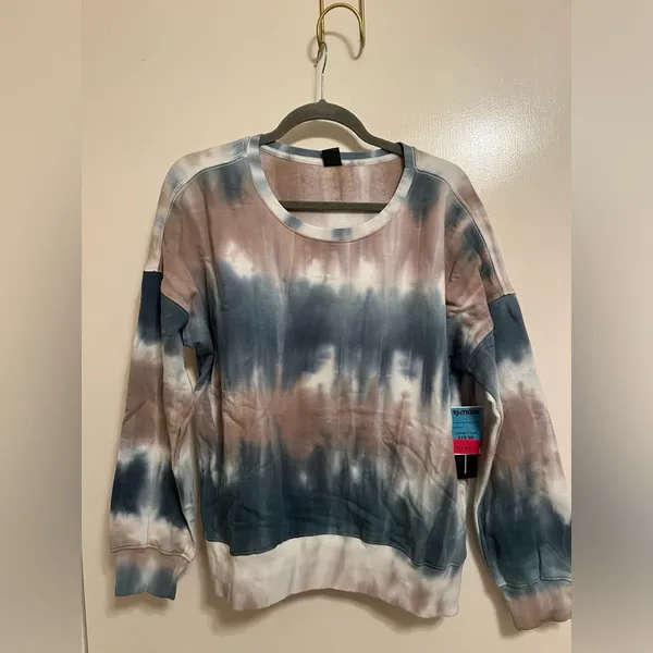 Women’s pullover Size M - Image 2