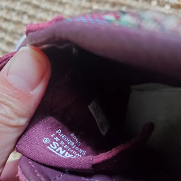 Vans high tops size 6.5 women's in burgundy and pattern worn once like n… - Image 3