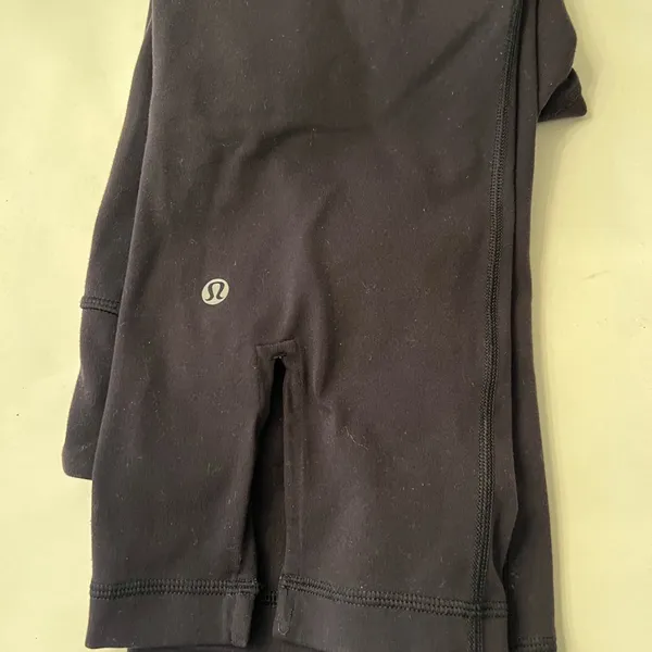 Lululemon  capei slit bottom size 6 - Image 9