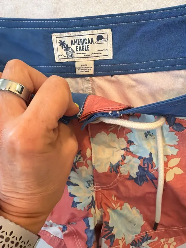 American Eagle Floral Board Shorts Size 6 - Image 2