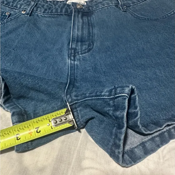 Princess Polly Classic Blue Jean women Shorts - Image 8