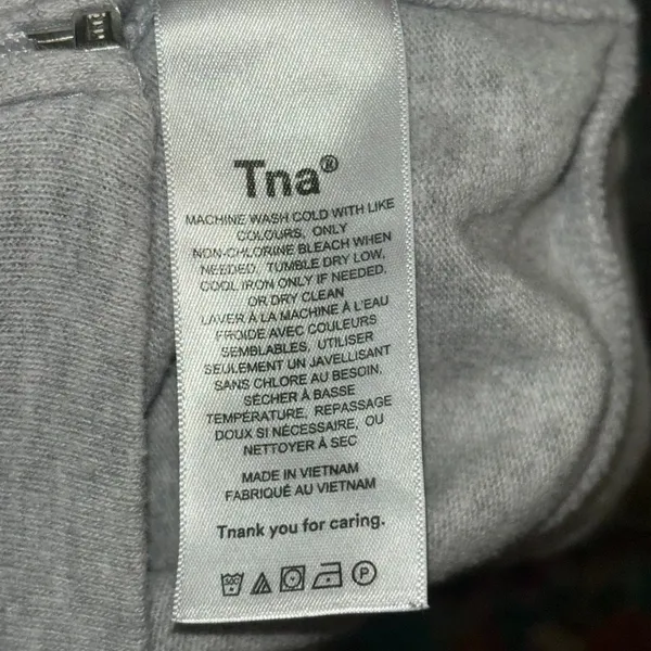 Aritzia Tna cropped zip up - Image 4