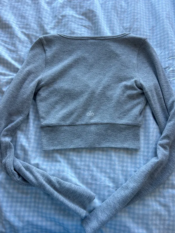 Alo Alolux Cropped Me Time Cardigan - Image 2