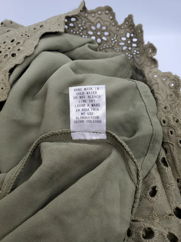 Eyelet Top NWOT - Image 8