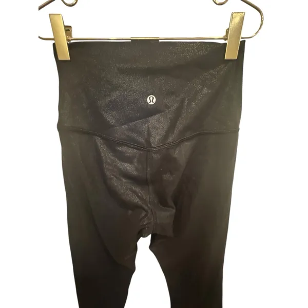 Women's Lululemon Black Shimmer Leggings Size 4 - Image 5
