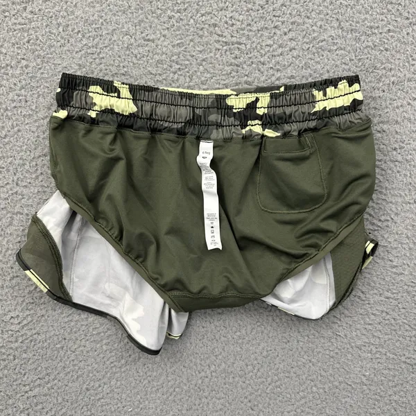 Lululemon Hotty Hot Low Rise Shorts 4" Heritage 365 Camo Green Athletic Women 6 - Image 4