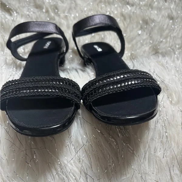 Mochi‎ Black Women's Synthetic Sandals 2” Size 39 - Image 7