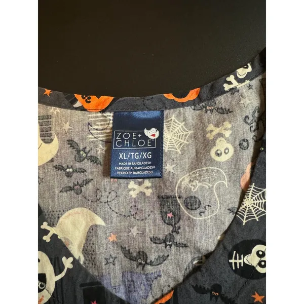 Womens XL Zoe & Chloe Halloween Ghost Pumpkin Short Sleeve Vneck Scrubs Uniform - Image 3