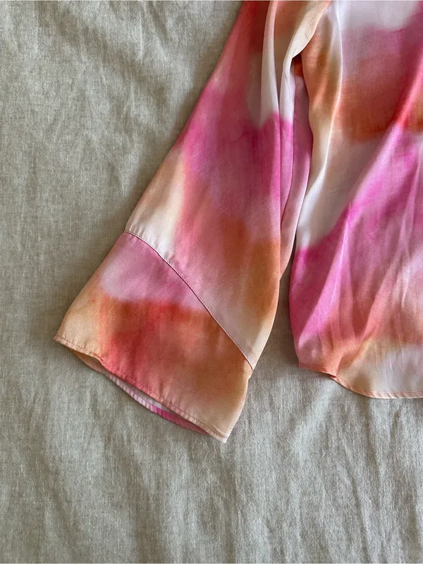 NWOT Zara Satin Watercolor Print Button Up Blouse Medium - Image 4