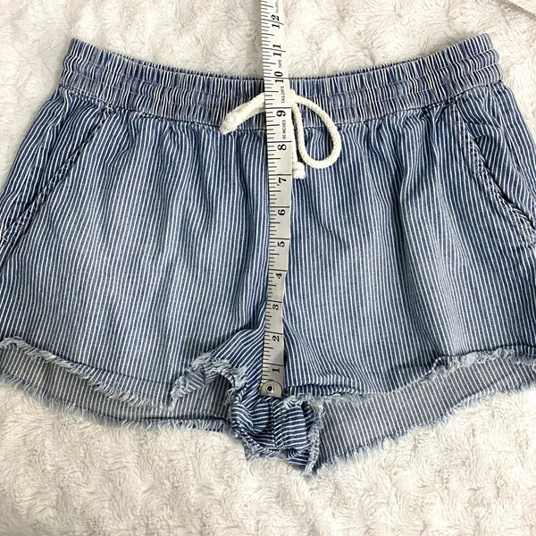 Aerie Blue Striped Chambray Pull-on Raw Hems Summer Beach Boho Shorts M - Image 6
