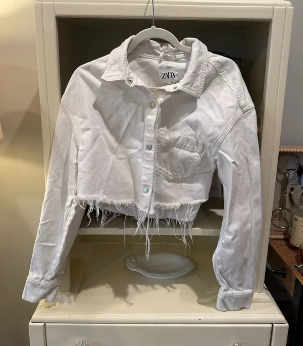 White ZARA Cropped Jean Jacket - Image 2
