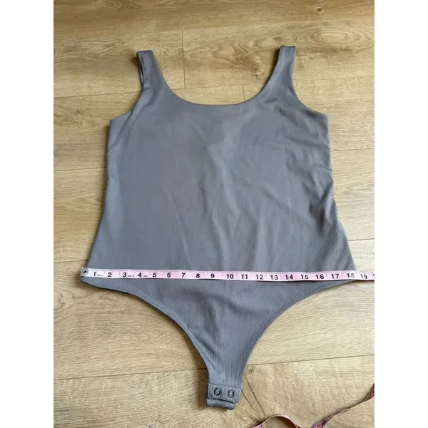 NWT Express Body Contour Scoop Neck Thong Bodysuit Gray ribbed stretch size XL - Image 6