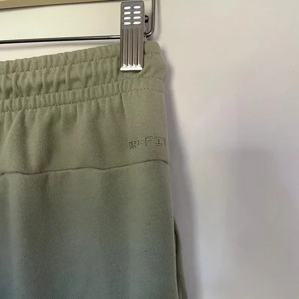 Nike‎ Dri-Fit sage green sweatpants athletic elastic waist women' size small - Image 4